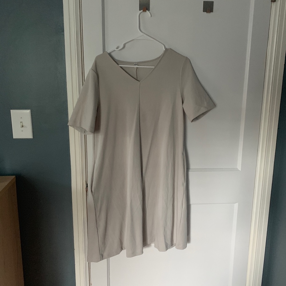 Uniqlo Beige Dress with Pockets